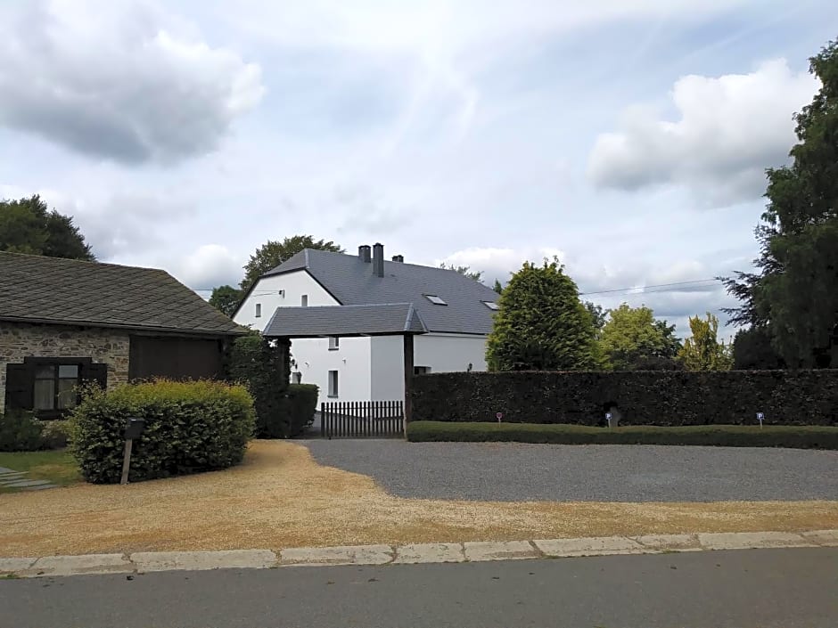 Petites-Tailles - chambre d'hôtes