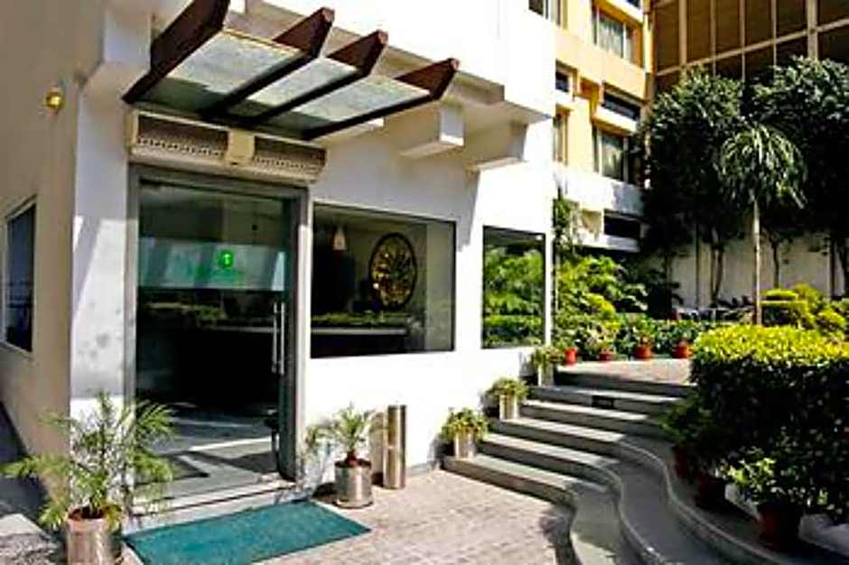 The Lemon Tree Udyog Vihar Gurgaon