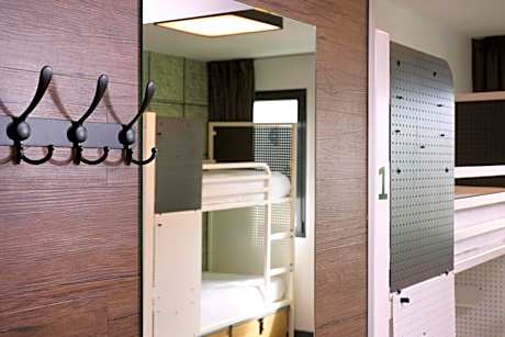 Room with 8 beds and Private Bathroom