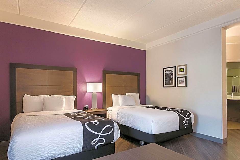 La Quinta Inn & Suites by Wyndham Atlanta Alpharetta