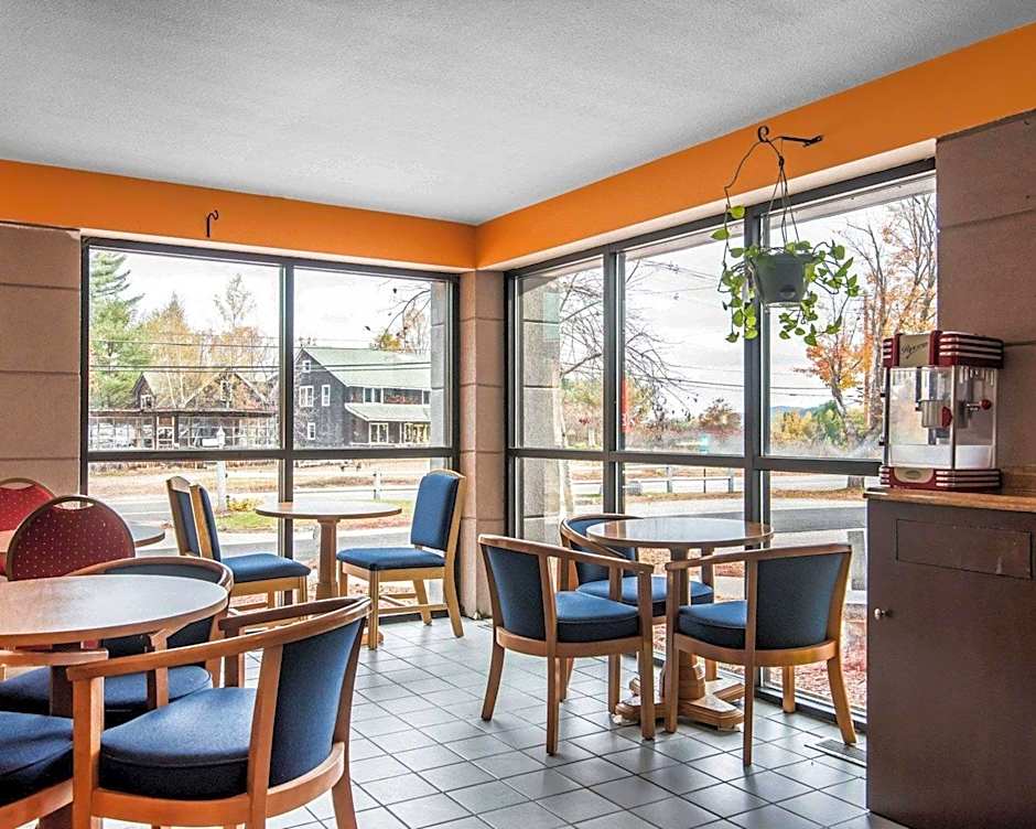 Econo Lodge Near Plymouth State University