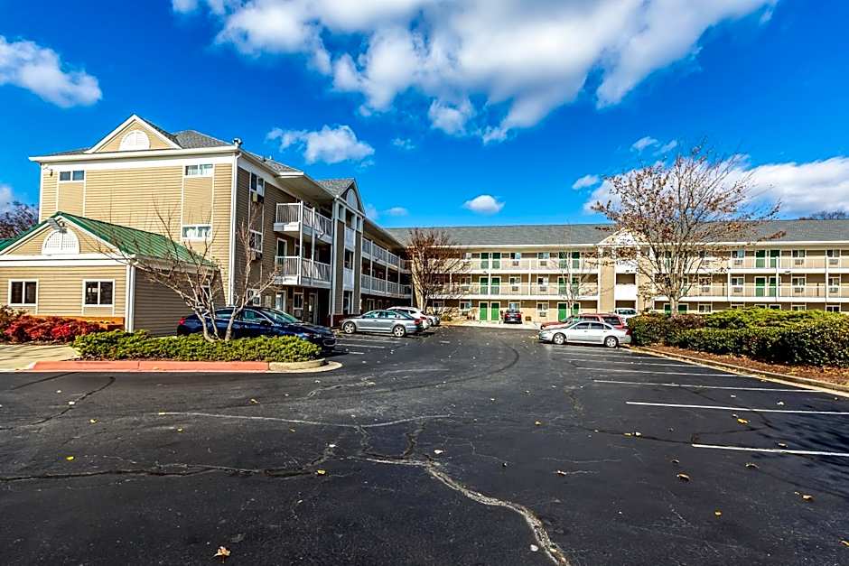 HomeTowne Studios Atlanta - Chamblee