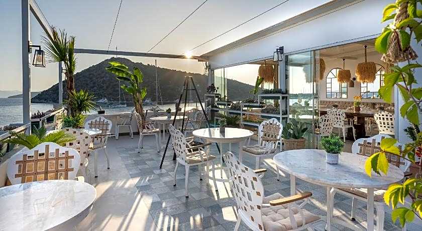 Liman Hotel Gumusluk
