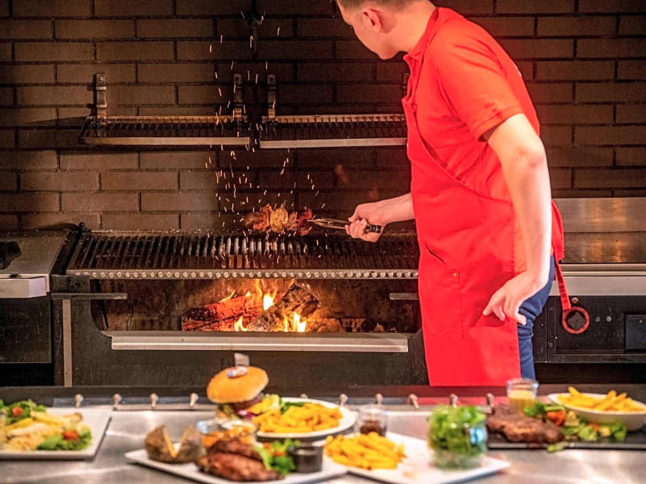 ibis Pontorson Baie Du Mont Saint Michel