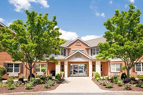 Ramada by Wyndham Galena Hotel & Day Spa