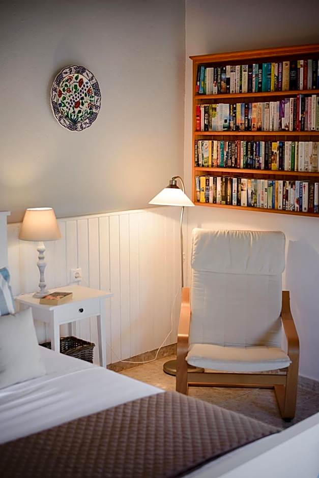 Thea Villas and Suite