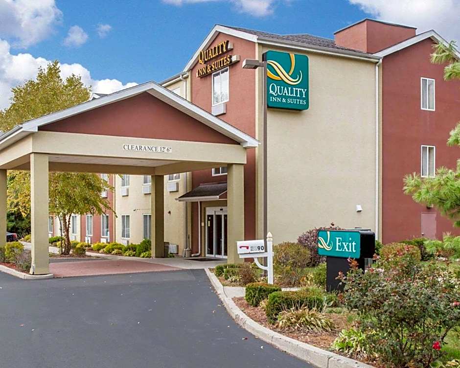 Quality Inn & Suites Meriden