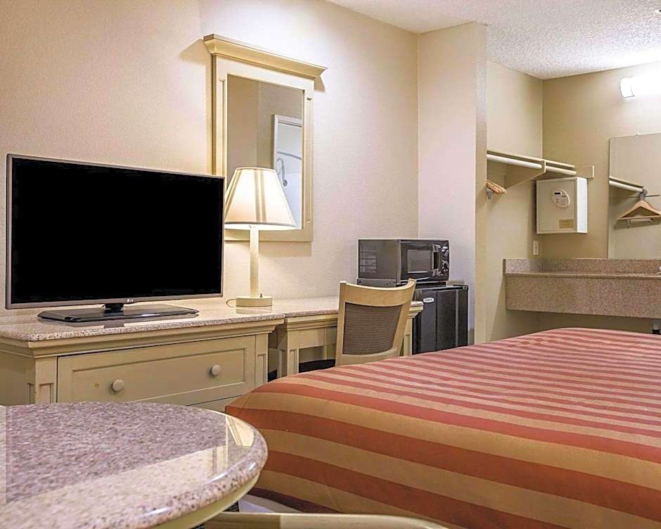 Rodeway Inn Santee