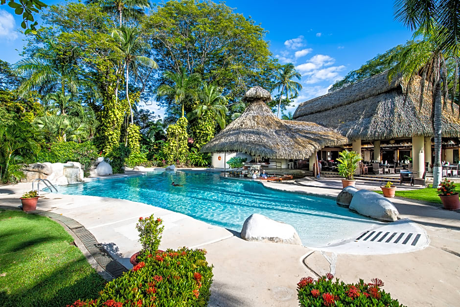 Bahia del Sol Beachfront Boutique Hotel