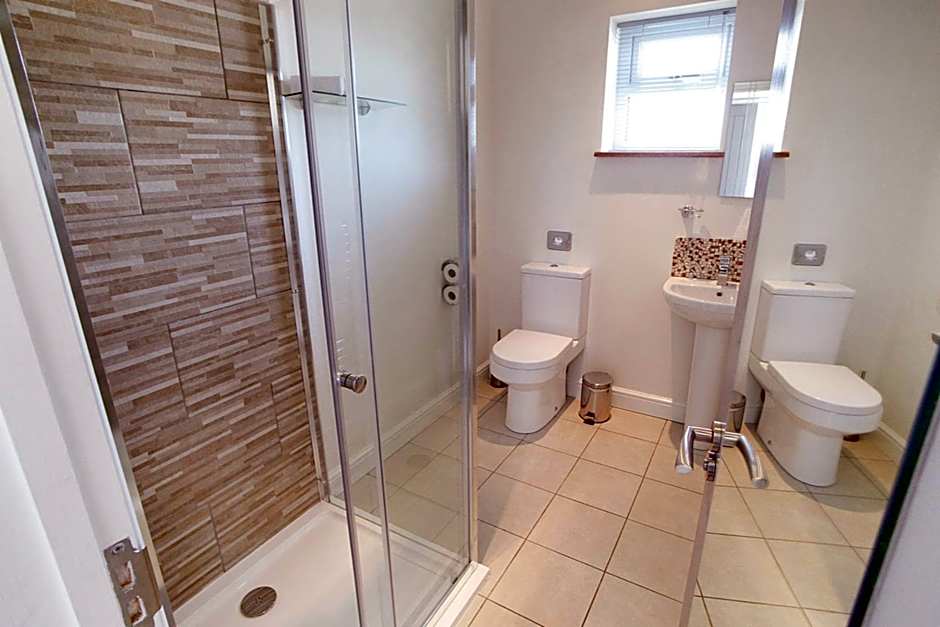 The Estuary Bar and Rooms