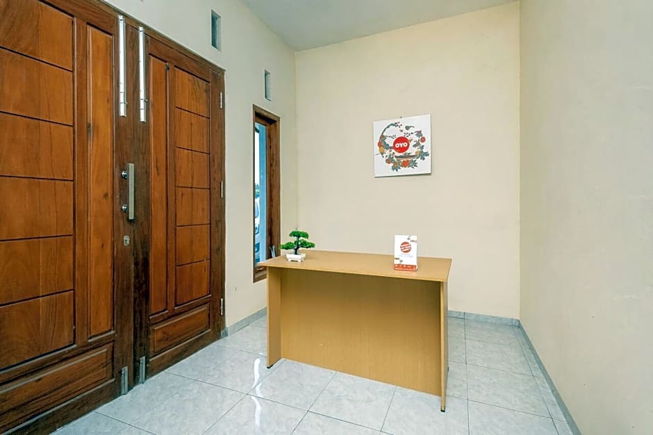 OYO 3076 Lilik Homestay Syariah
