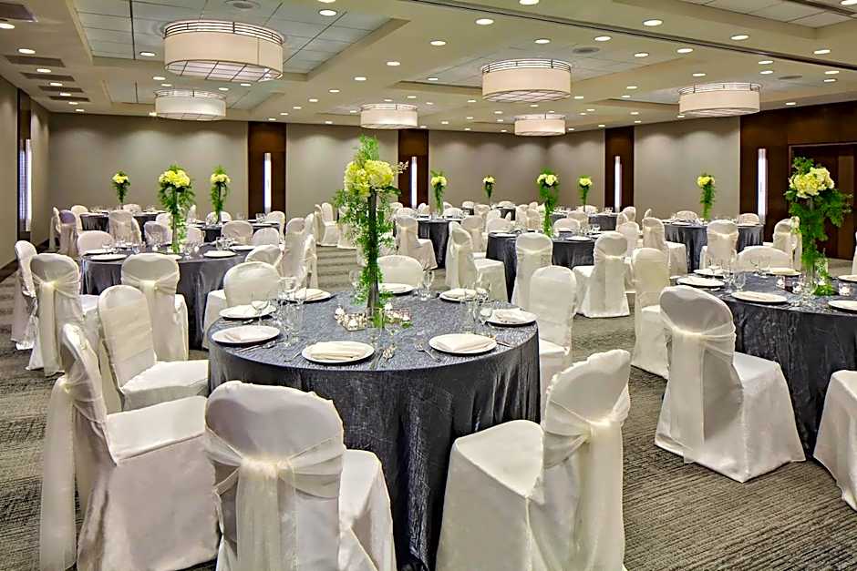Crowne Plaza - Chicago West Loop By IHG