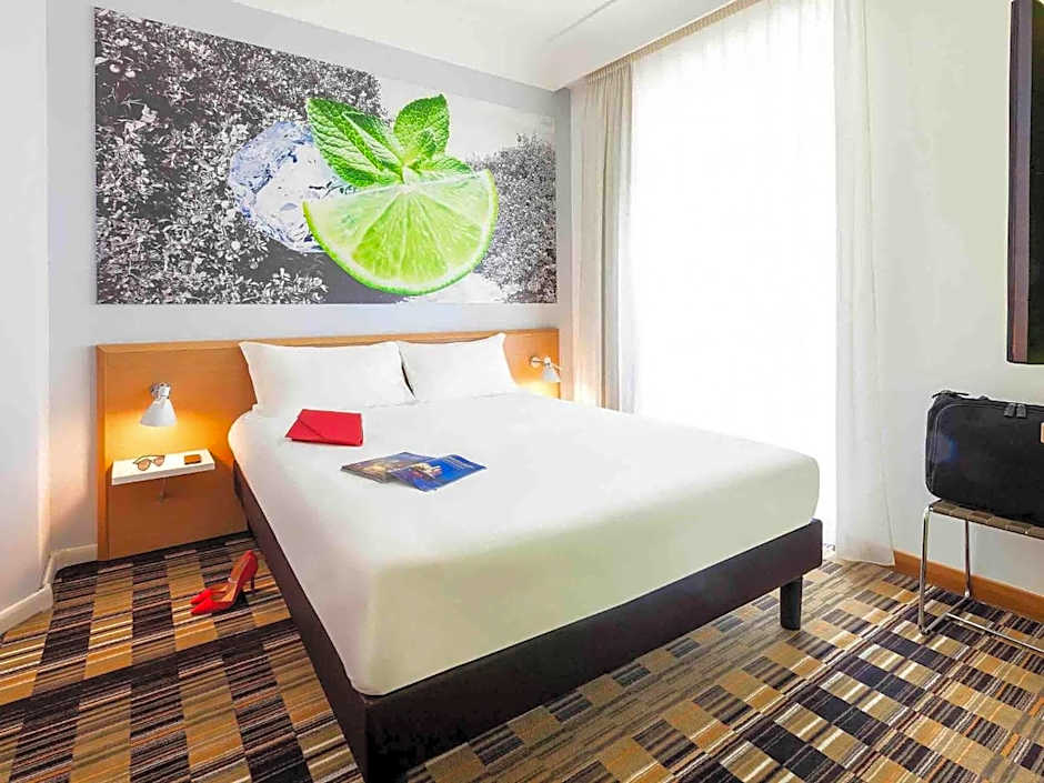 Ibis Styles Napoli Garibaldi