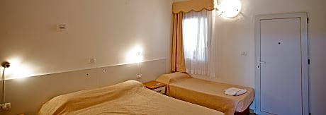 One bedroom apartment (2+1)