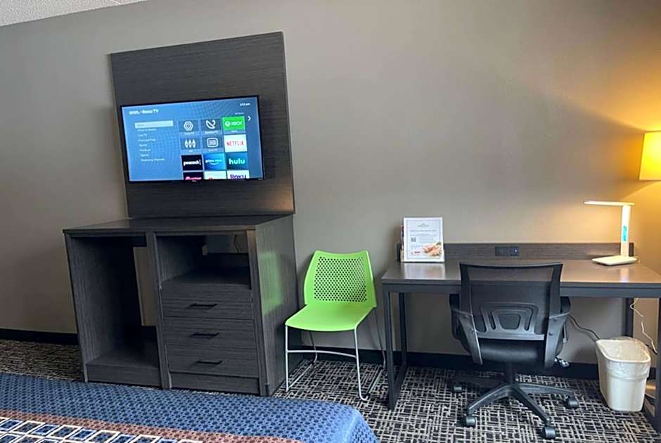 Wingate by Wyndham Lake George