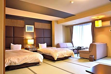 Twin Room with Tatami Area - Non-Smoking