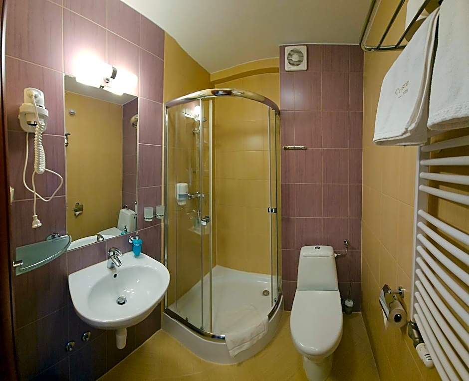 Pensjonat Crosna SPA