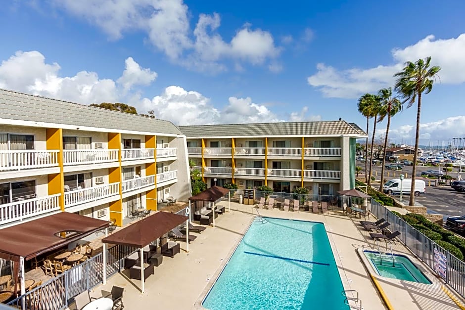Dana Point Marina Inn