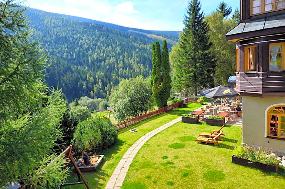 Alpský Hotel