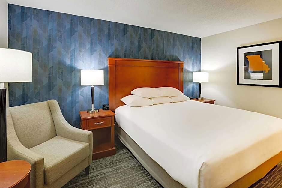 Drury Inn & Suites St. Louis St. Peters