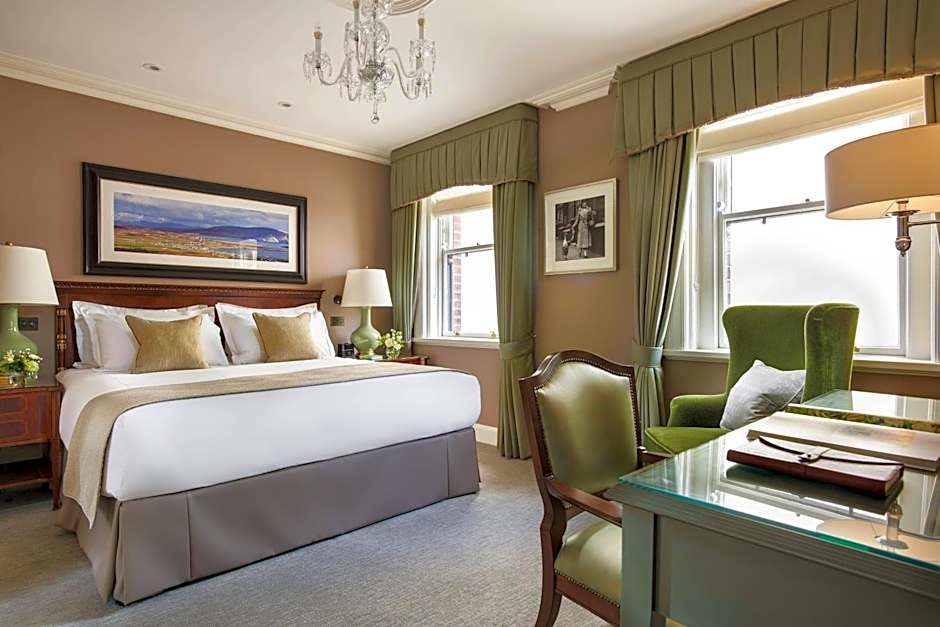 The Shelbourne, Autograph Collection