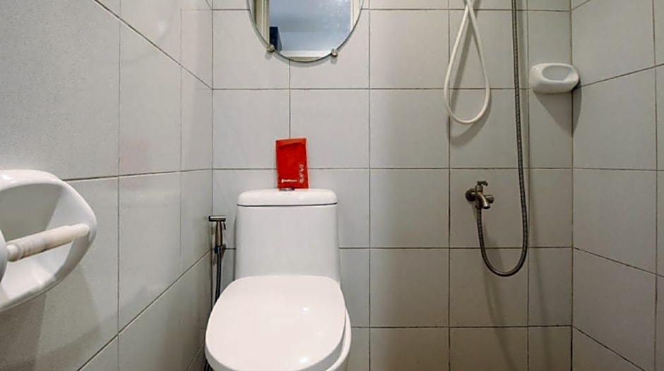 RedDoorz near Maribago Barangay Hall