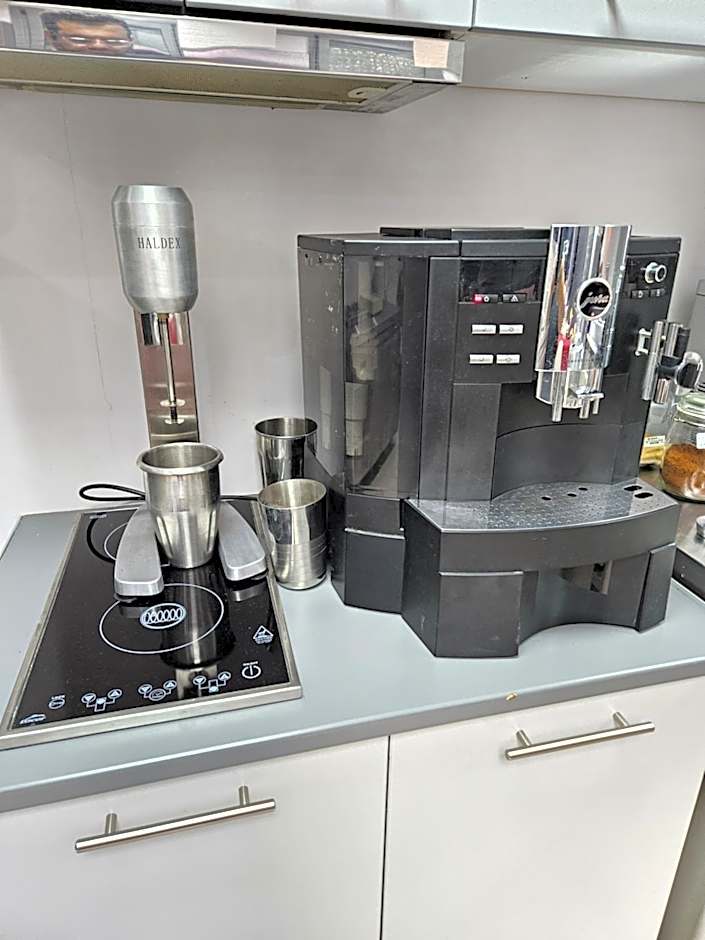 Data Chios Center semi basement