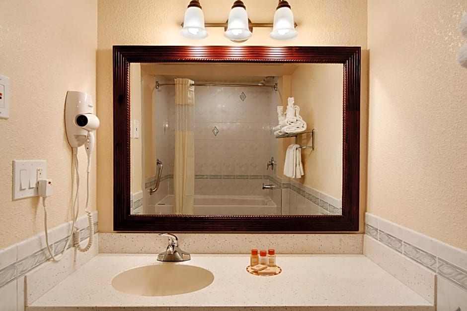 Days Inn by Wyndham Nanuet / Spring Valley