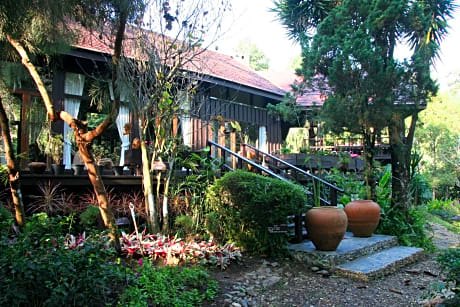 Villa Darakorn Hill Country House