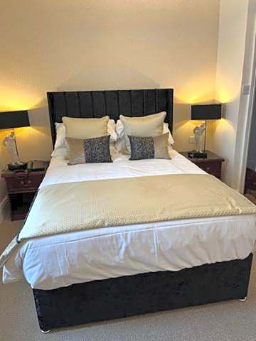 The Masons Arms Hotel