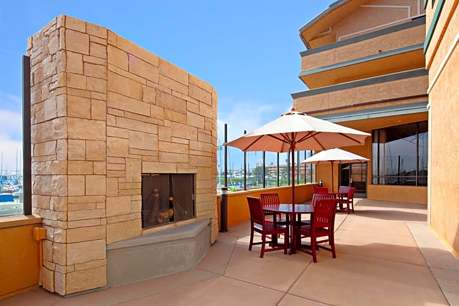 Holiday Inn Express Hotel & Suites Ventura Harbor, an IHG Hotel