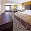 La Quinta Inn & Suites by Wyndham Floresville