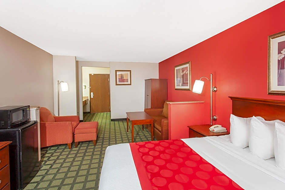 Baymont by Wyndham Decatur IL North