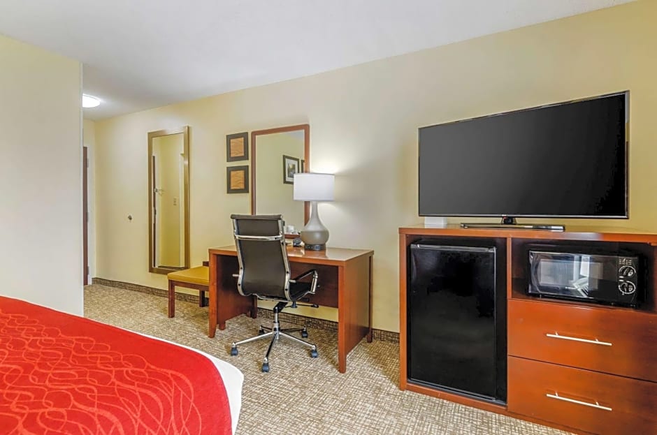 Comfort Inn & Suites Hillsville I-77
