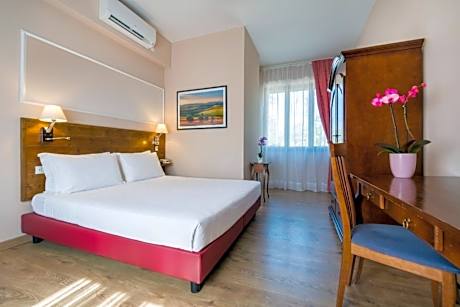 Economy Double or Twin Room