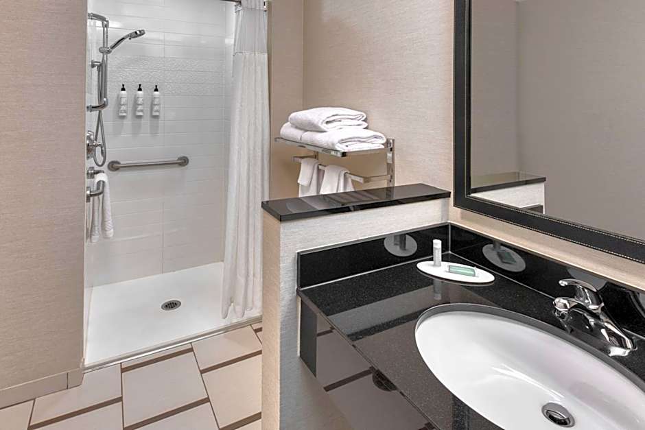 Fairfield Inn & Suites by Marriott Moncton