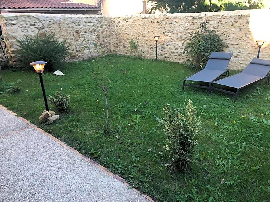 Le Trèfle à Quatre Feuilles