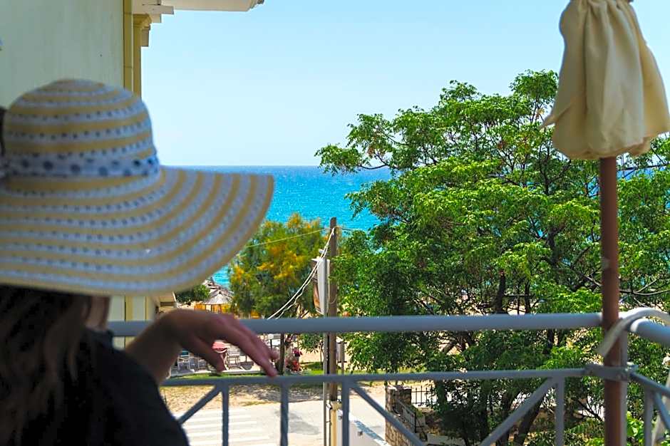 Hotel Loukas Vrachos