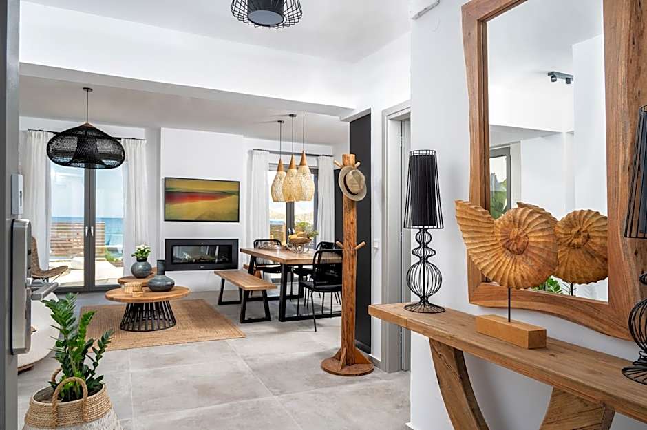 Mnḗmē Suites & Villas