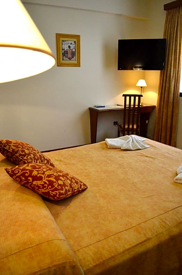 Photo 1 of 7 of Suite