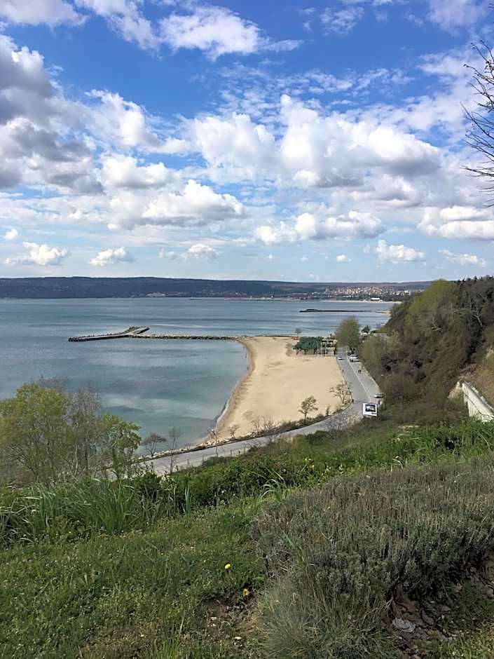 Caro Apartments & Rooms