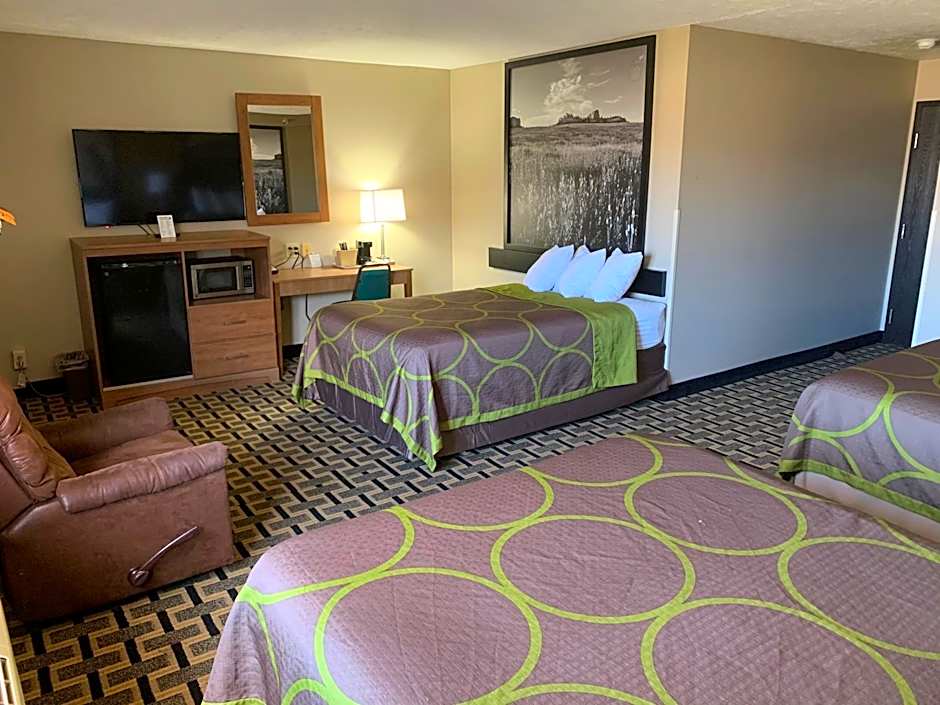 Super 8 by Wyndham O Neill NE