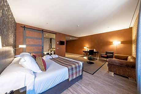 Cloister Junior Suite Spa Access