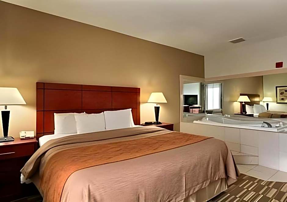Comfort Inn & Suites University South