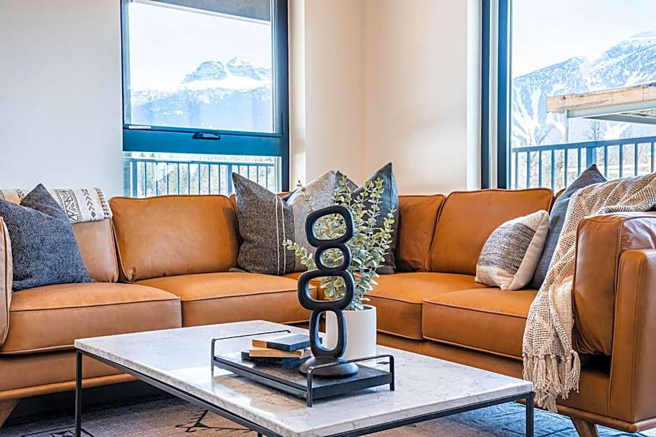 The Big Deck by Revelstoke Vacations