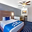 Days Inn & Suites by Wyndham Webster NASA-ClearLake-Houston