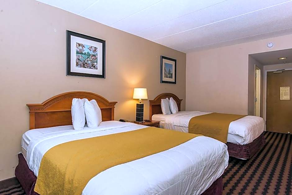 NORTHEAST GARDEN INN.