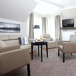 Comm Hotel Poznań Airport