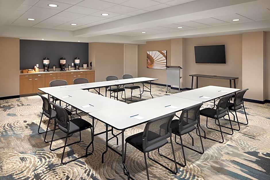 Fairfield by Marriott Inn & Suites West Kelowna