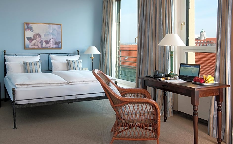 Hotel Elbflorenz Dresden